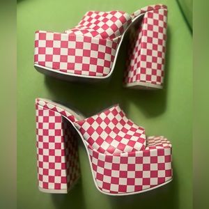 Steve Madden Trixie Pink Checkered Platform Heals Size 6